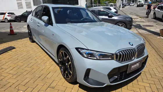 BMW 320i 2.0 16V TURBO FLEX M SPORT AUTOMÁTICO BMW 320i 2.0 16V TURBO FLEX M SPORT AUTOMÁTICO