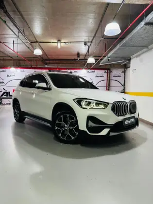 BMW X1 2.0 16V TURBO ACTIVEFLEX SDRIVE20I X-LINE 4P AUTOMÁTICO