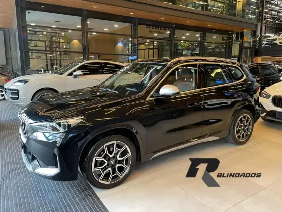 BMW X1 2.0 16V TURBO GASOLINA SDRIVE20I X-LINE STEPTRONIC