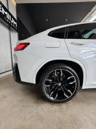 BMW-X4-2024