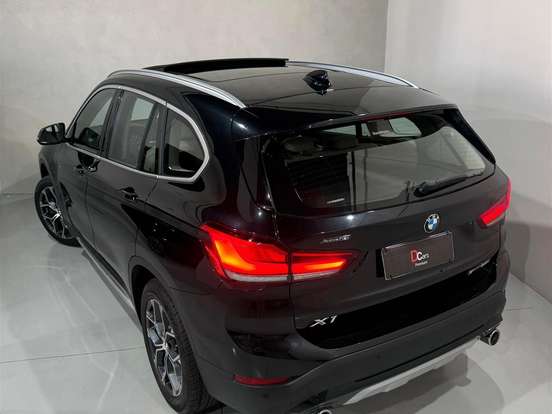 BMW-X1-2.0 16V TURBO ACTIVEFLEX SDRIVE20I X-LINE 4P AUTOMÁTICO BMW-X1-2020