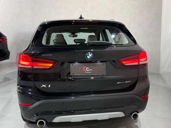 BMW-X1-2.0 16V TURBO ACTIVEFLEX SDRIVE20I X-LINE 4P AUTOMÁTICO BMW-X1-2020