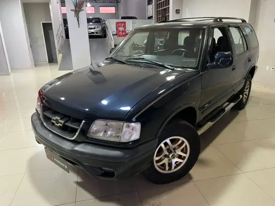 CHEVROLET BLAZER 4.3 SFI DLX EXECUTIVE 4X2 V6 12V GASOLINA 4P MANUAL CHEVROLET BLAZER 4.3 SFI DLX EXECUTIVE 4X2 V6 12V GASOLINA 4P MANUAL
