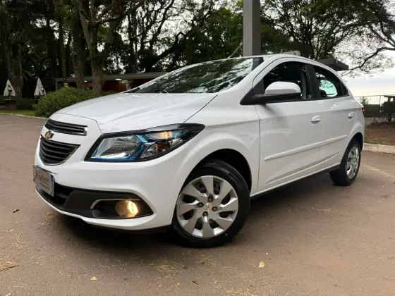 CHEVROLET ONIX 1.4 MPFI LT 8V FLEX 4P MANUAL