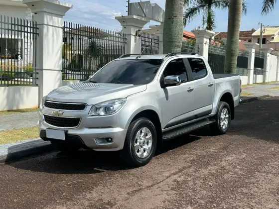 CHEVROLET S10 2.5 LTZ 4X2 CD 16V FLEX 4P MANUAL CHEVROLET S10 2.5 LTZ 4X2 CD 16V FLEX 4P MANUAL