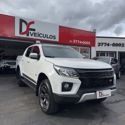 CHEVROLET S10 2.8 16V TURBO DIESEL HIGH COUNTRY CD 4X4 AUTOMÁTICO CHEVROLET S10 2.8 16V TURBO DIESEL HIGH COUNTRY CD 4X4 AUTOMÁTICO