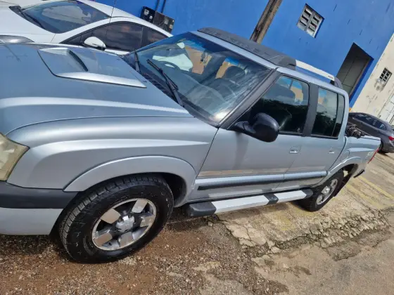 CHEVROLET S10 2.8 EXECUTIVE 4X4 CD 12V TURBO ELECTRONIC INTERCOOLER DIESEL 4P MANUAL
