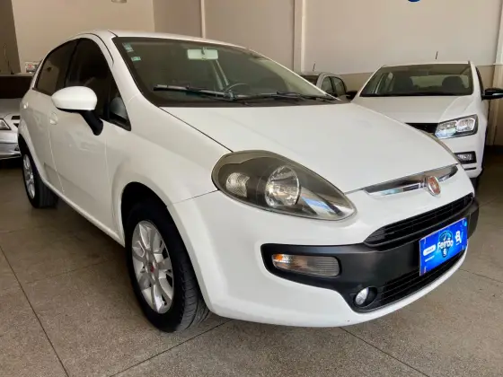 FIAT PUNTO 1.4 ATTRACTIVE 8V FLEX 4P MANUAL