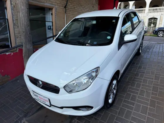 FIAT SIENA 1.4 MPI ATTRACTIVE 8V FLEX 4P MANUAL FIAT SIENA 1.4 MPI ATTRACTIVE 8V FLEX 4P MANUAL