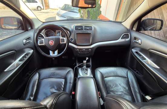 FIAT-FREEMONT-2012