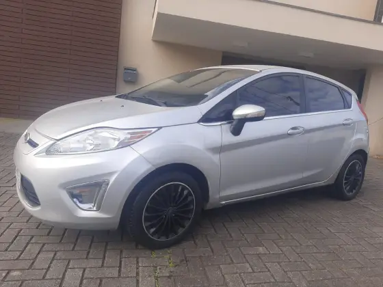 FORD FIESTA 1.6 SE HATCH 16V FLEX 4P MANUAL FORD FIESTA 1.6 SE HATCH 16V FLEX 4P MANUAL