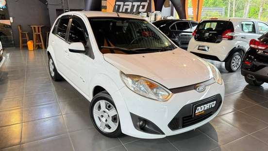 FORD-FIESTA-2014