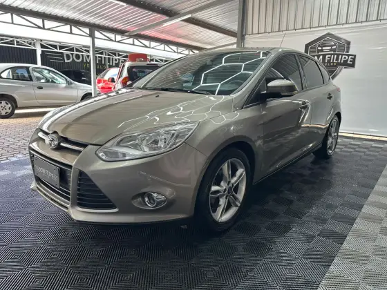 FORD FOCUS 2.0 SE 16V FLEX 4P POWERSHIFT
