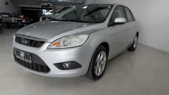 FORD FOCUS 2.0 TITANIUM SEDAN 16V FLEX 4P AUTOMÁTICO FORD FOCUS 2.0 TITANIUM SEDAN 16V FLEX 4P AUTOMÁTICO