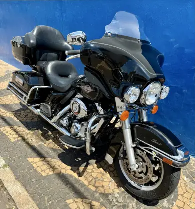 HARLEY-DAVIDSON ELECTRA GLIDE CLASSIC 