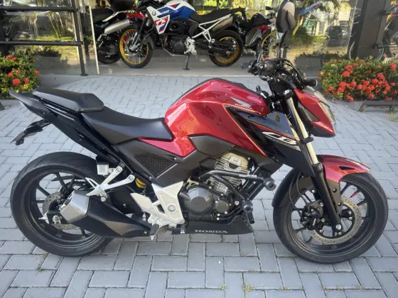 HONDA CB 300F TWISTER CBS 