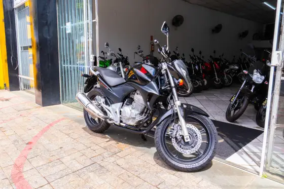 HONDA CB 300R HONDA CB 300R