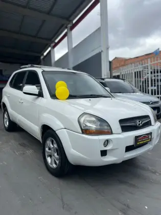 HYUNDAI TUCSON 2.0 MPFI GLS 16V 143CV 2WD FLEX 4P AUTOMÁTICO HYUNDAI TUCSON 2.0 MPFI GLS 16V 143CV 2WD FLEX 4P AUTOMÁTICO