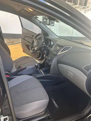 HYUNDAI-HB20S-1.0 UNIQUE 12V FLEX 4P MANUAL HYUNDAI-HB20S-2019