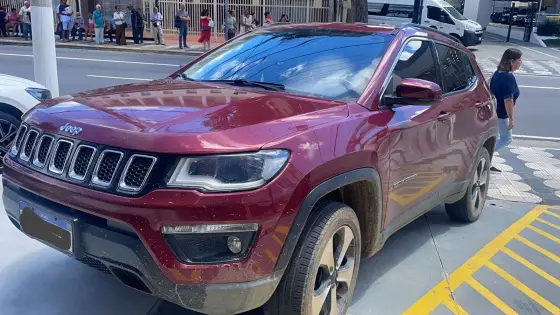 JEEP COMPASS 2.0 16V DIESEL LONGITUDE 4X4 AUTOMÁTICO JEEP COMPASS 2.0 16V DIESEL LONGITUDE 4X4 AUTOMÁTICO
