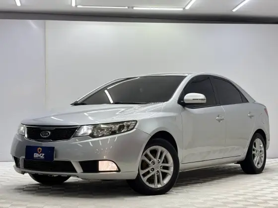 KIA CERATO 1.6 EX3 SEDAN 16V GASOLINA 4P MANUAL