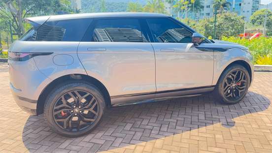LAND ROVER-RANGE ROVER EVOQUE-2.0 P250 FLEX R-DYNAMIC HSE AWD AUTOMÁTICO LAND ROVER-RANGE ROVER EVOQUE-2023