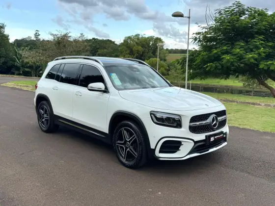 MERCEDES-BENZ GLB 220 2.0 MHEV AMG LINE 4MATIC 8G-DCT MERCEDES-BENZ GLB 220 2.0 MHEV AMG LINE 4MATIC 8G-DCT