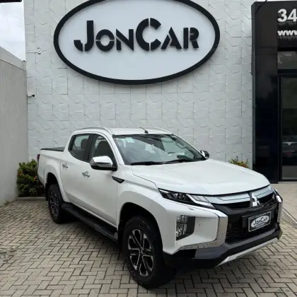 MITSUBISHI L200 TRITON 2.4 16V TURBO DIESEL SPORT HPE-S CD 4P 4X4 AUTOMÁTICO