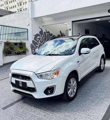 MITSUBISHI-ASX-2012