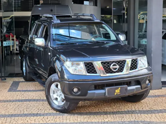 NISSAN FRONTIER 2.5 LE 4X4 CD TURBO ELETRONIC DIESEL 4P AUTOMÁTICO