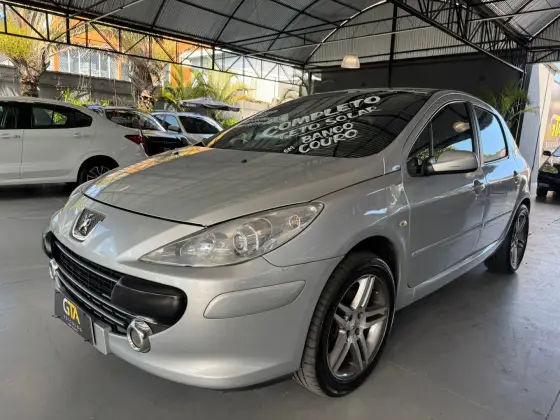PEUGEOT 307 2.0 PRESENCE PACK 16V FLEX 4P TIPTRONIC