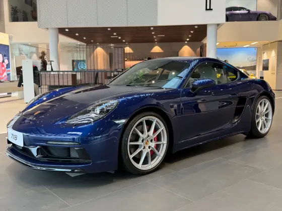 PORSCHE 718 4.0 H6 GASOLINA CAYMAN GTS PDK