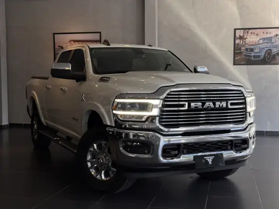 RAM 3500 6.7 I6 TURBO DIESEL LARAMIE CD 4X4 AUTOMÁTICO