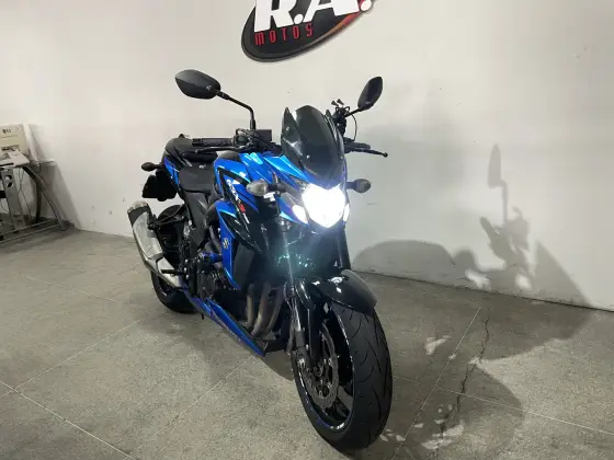SUZUKI GSX-S750A 