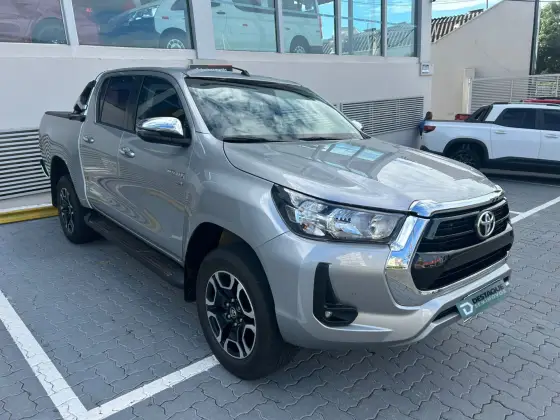 TOYOTA HILUX 2.7 VVT-i FLEX CD SRV 4X2 AUTOMÁTICO