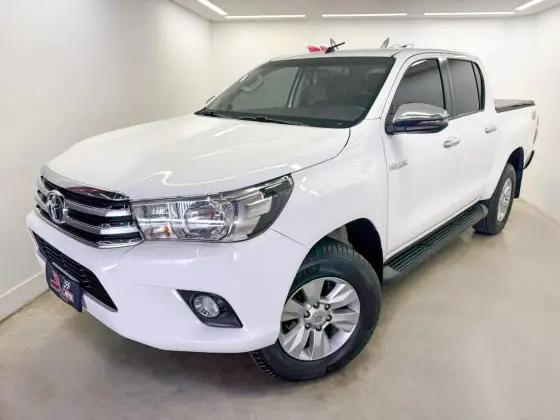 TOYOTA HILUX 2.8 SRV 4X4 CD 16V DIESEL 4P AUTOMÁTICO