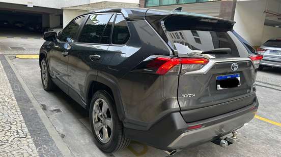 TOYOTA-RAV4-2020