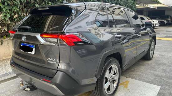 TOYOTA-RAV4-2020