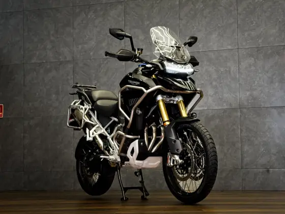 TRIUMPH TIGER 1200 RALLY EXPLORER TRIUMPH TIGER 1200 RALLY EXPLORER