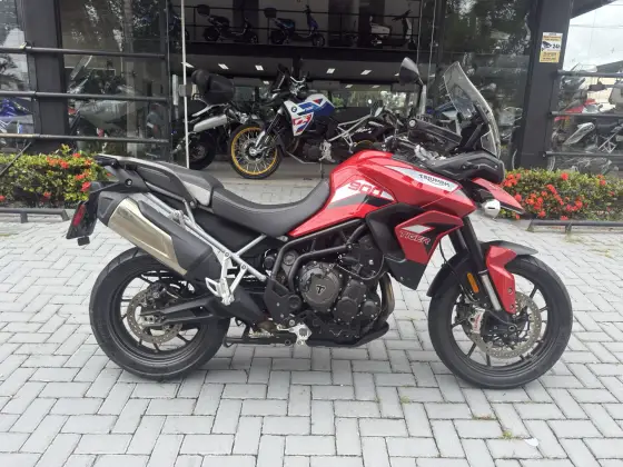 TRIUMPH TIGER 900 GT PRO TRIUMPH TIGER 900 GT PRO