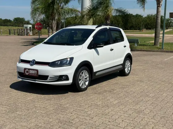 VOLKSWAGEN FOX 1.0 MPI TRACK 12V FLEX 4P MANUAL VOLKSWAGEN FOX 1.0 MPI TRACK 12V FLEX 4P MANUAL