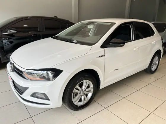 VOLKSWAGEN POLO 1.0 200 TSI COMFORTLINE AUTOMÁTICO