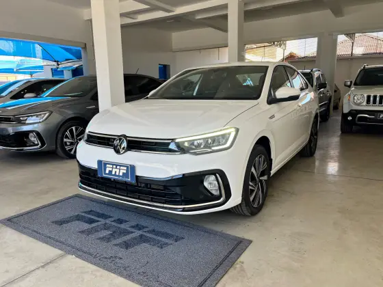 VOLKSWAGEN VIRTUS 1.0 200 TSI HIGHLINE AUTOMÁTICO