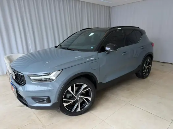 VOLVO XC40 1.5 T5 RECHARGE R-DESIGN GEARTRONIC