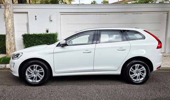 VOLVO-XC60-2.0 T5 KINETIC GASOLINA 4P AUTOMÁTICO VOLVO-XC60-2015