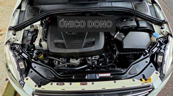 VOLVO-XC60-2015