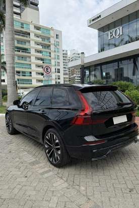 VOLVO-XC60-2025