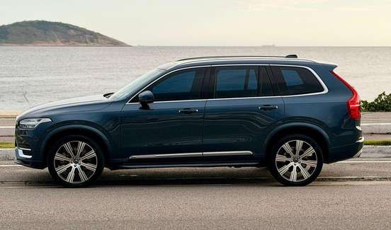 VOLVO-XC90-2019