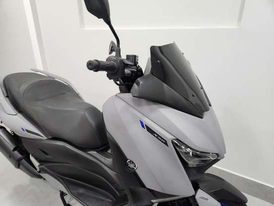 YAMAHA-XMAX ABS-2022