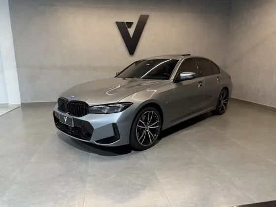 BMW 330e 2.0 16V TURBO HÍBRIDO M SPORT AUTOMÁTICO